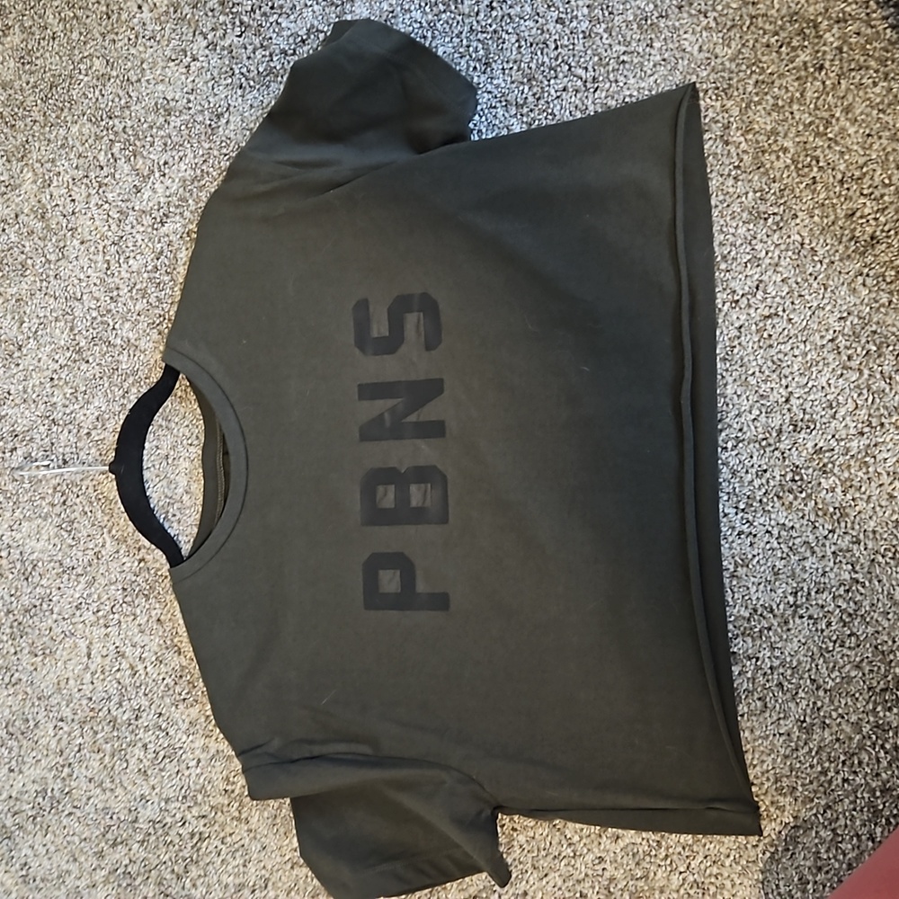 Alphalete crop top